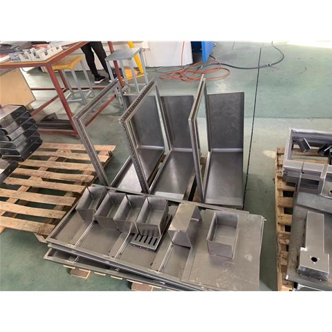 金屬外殼定制，鈑金加工工廠(chǎng)的規(guī)范要求